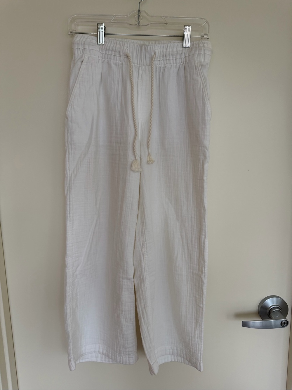 Old Navy Cream Cropped Drawstring Wide-Leg Pants